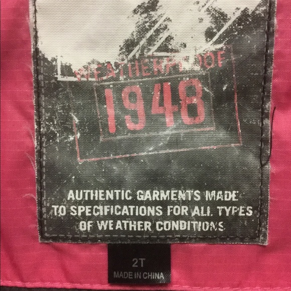 ⭐️ WEATHERPROOF ⭐️ WINTER PUFFER VEST ⭐️ - Picture 3 of 3